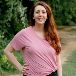 Women's Crew Neck Tee in Apple Blossom