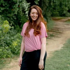 Women's Crew Neck Tee in Apple Blossom