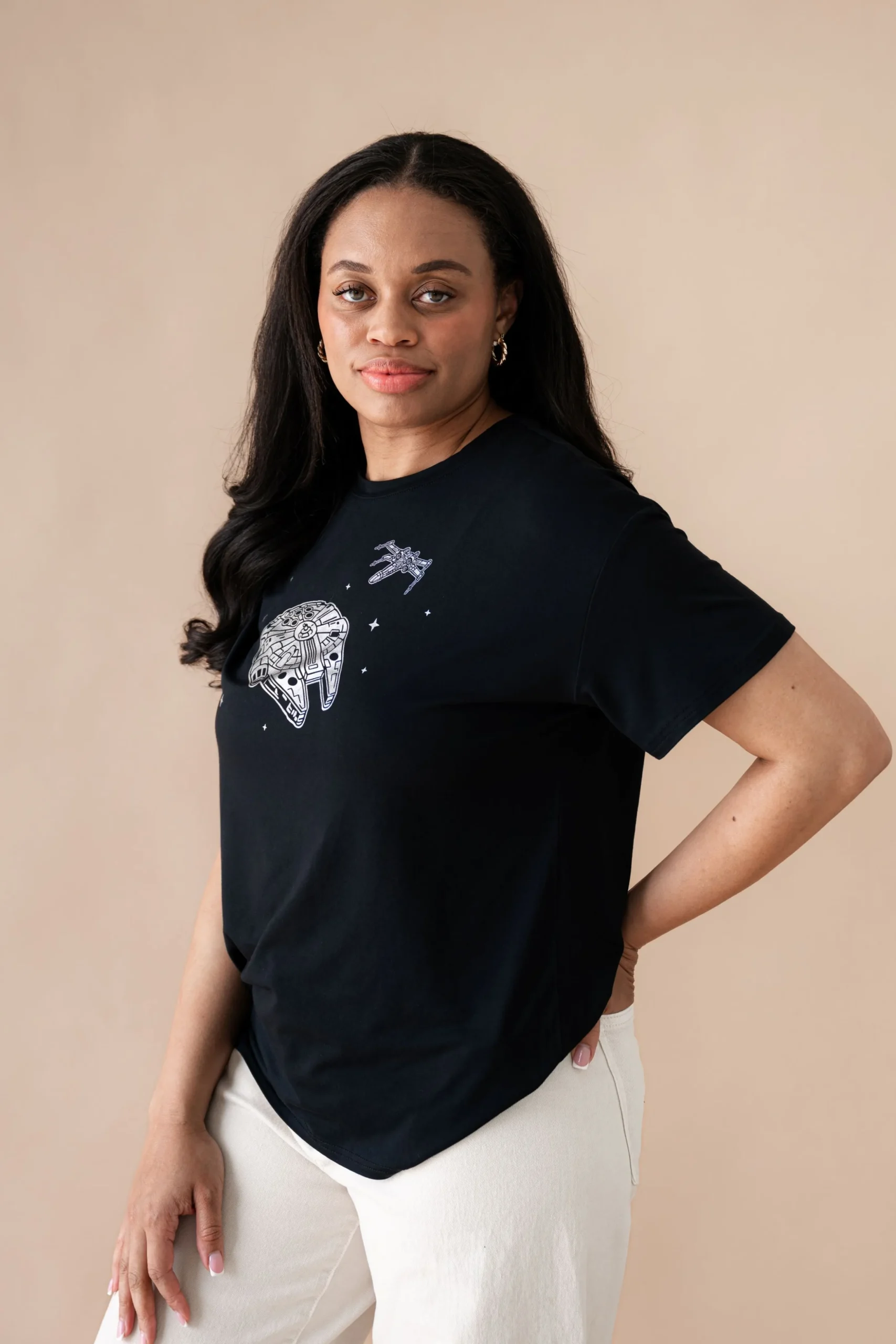 Women's Graphic Tee in Millennium Falcon™