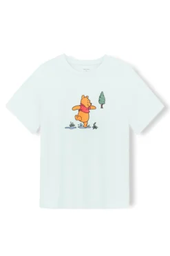 Women's Graphic Tee in Winnie the Pooh on Dew