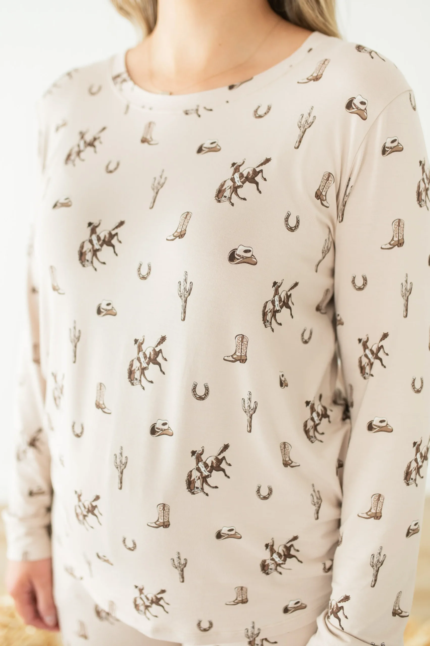 Women's Jogger Pajama Set in Classic Cowboy