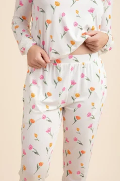 Women's Jogger Pajama Set in Tulip