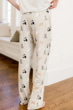 Women's Lounge Pants in Fluffy Cat