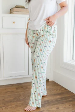 Women's Lounge Pants in Honeydukes