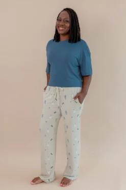 Women's Lounge Pants in Soccer