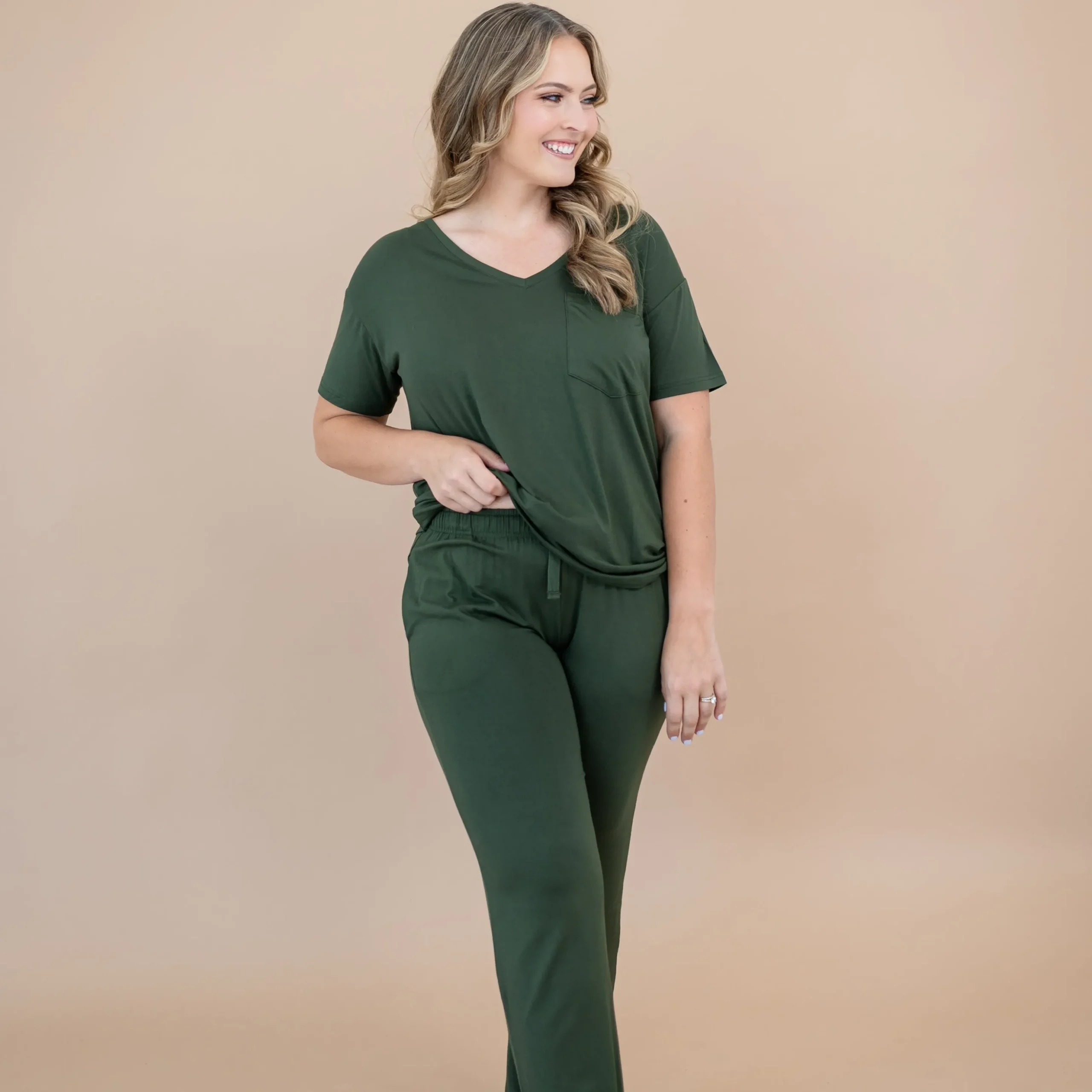 Women’s Relaxed Fit V-Neck in Fir