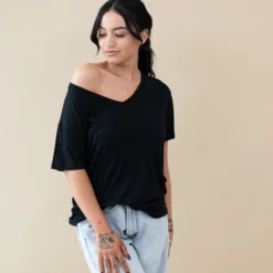 Women’s Relaxed Fit V-Neck in Midnight