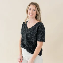 Women's Relaxed Fit V-Neck in Midnight Leopard