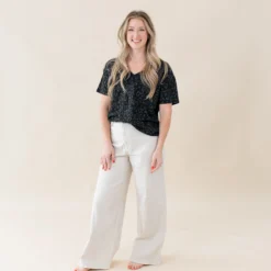 Women's Relaxed Fit V-Neck in Midnight Leopard