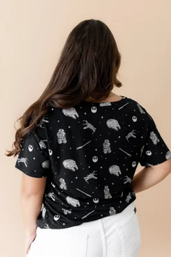 Women's Relaxed Fit V-Neck in STAR WARS™