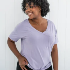 Women’s Relaxed Fit V-Neck in Taro
