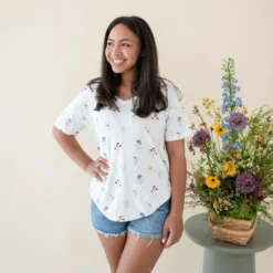 Women’s Relaxed Fit V-Neck in Wildflower