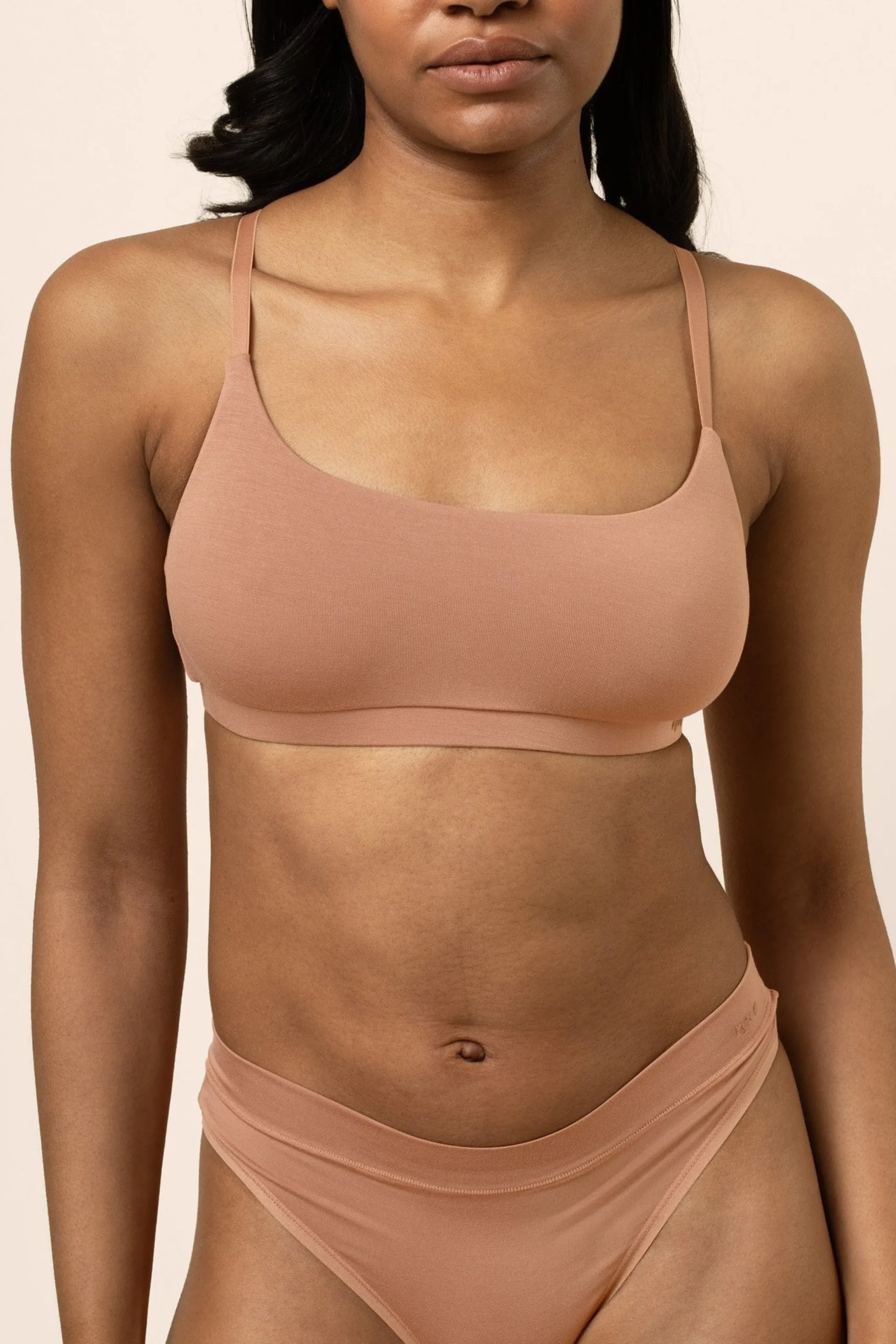 Women's Scoop Neck Bralette in Latte