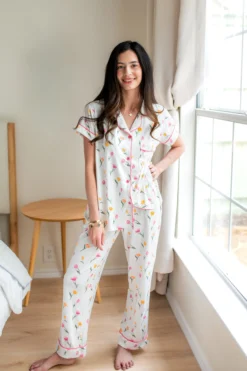 Women's Short Sleeve Cropped Pajama Set in Tulip