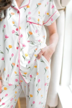 Women's Short Sleeve Cropped Pajama Set in Tulip