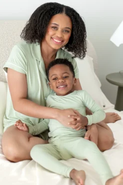 Women's Short Sleeve Pajama Set in Basil