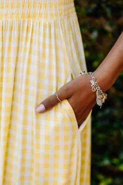 Women’s Smocked Dress in Gingham Chamomile