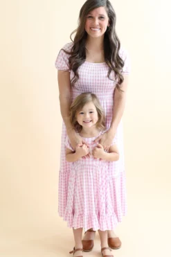 Women’s Smocked Dress in Gingham Thistle