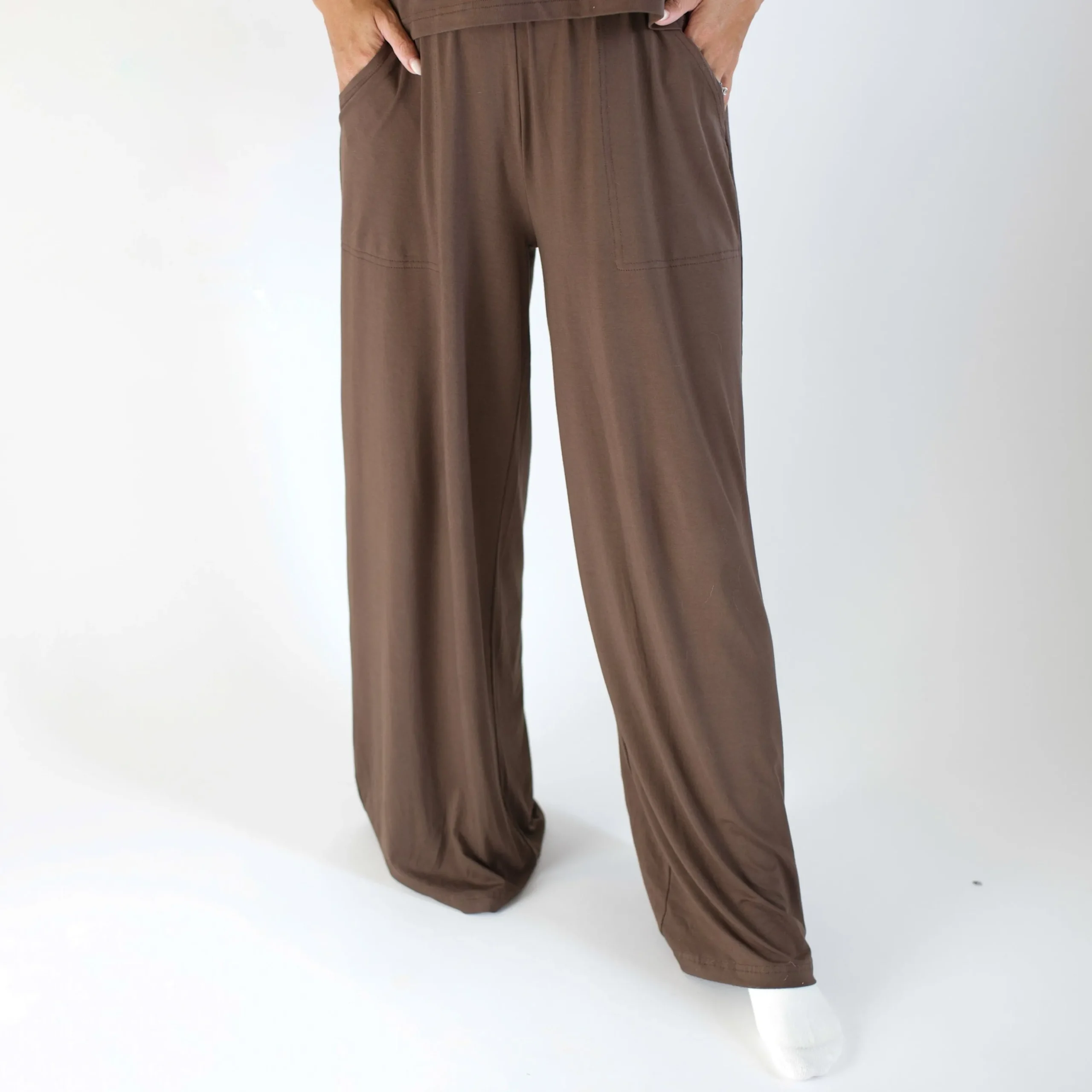 Women's Wide Leg Pant in Espresso