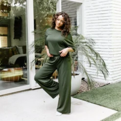 Women's Wide Leg Pant in Fir