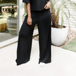 Women's Wide Leg Pant in Midnight