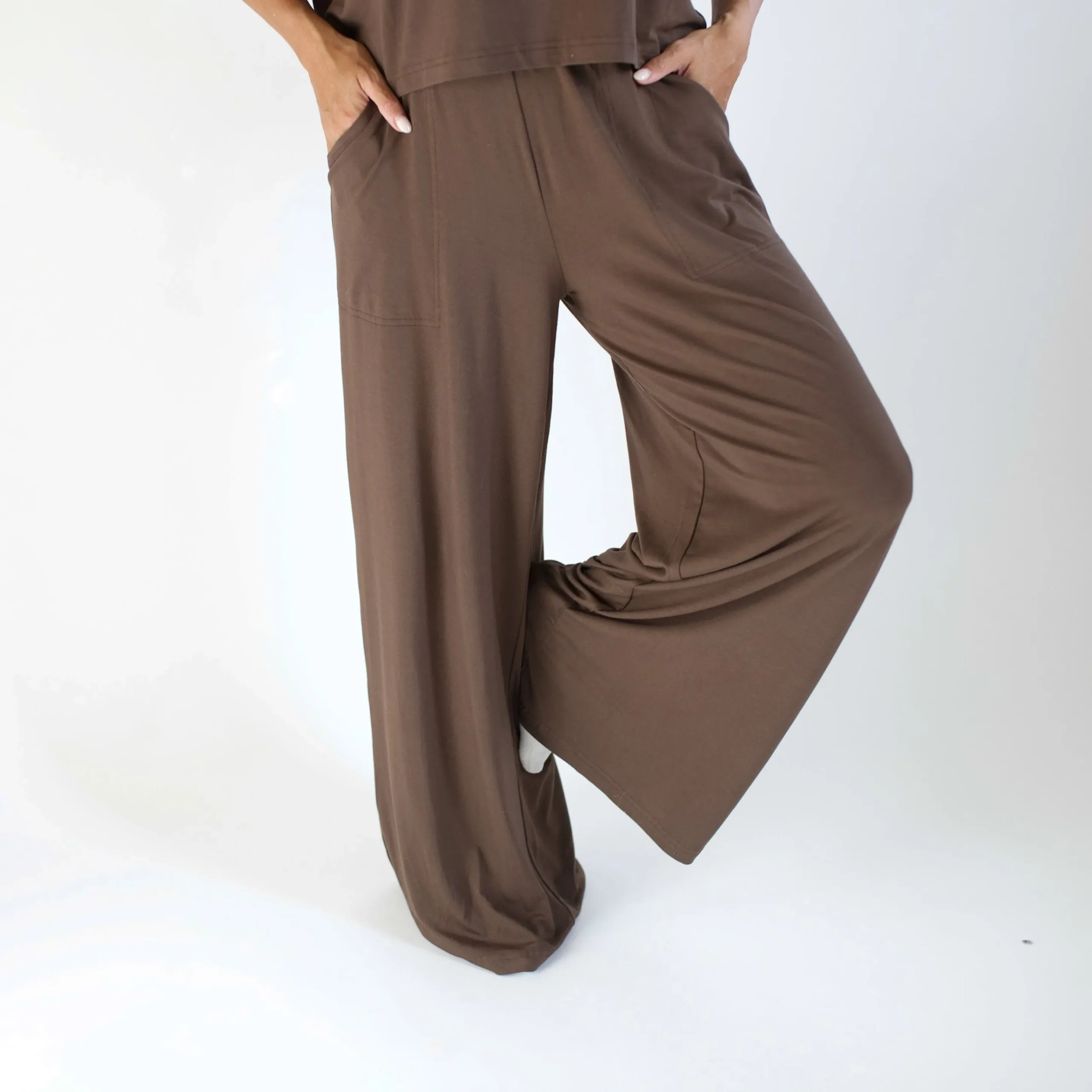 Women's Wide Leg Pant Set in Espresso