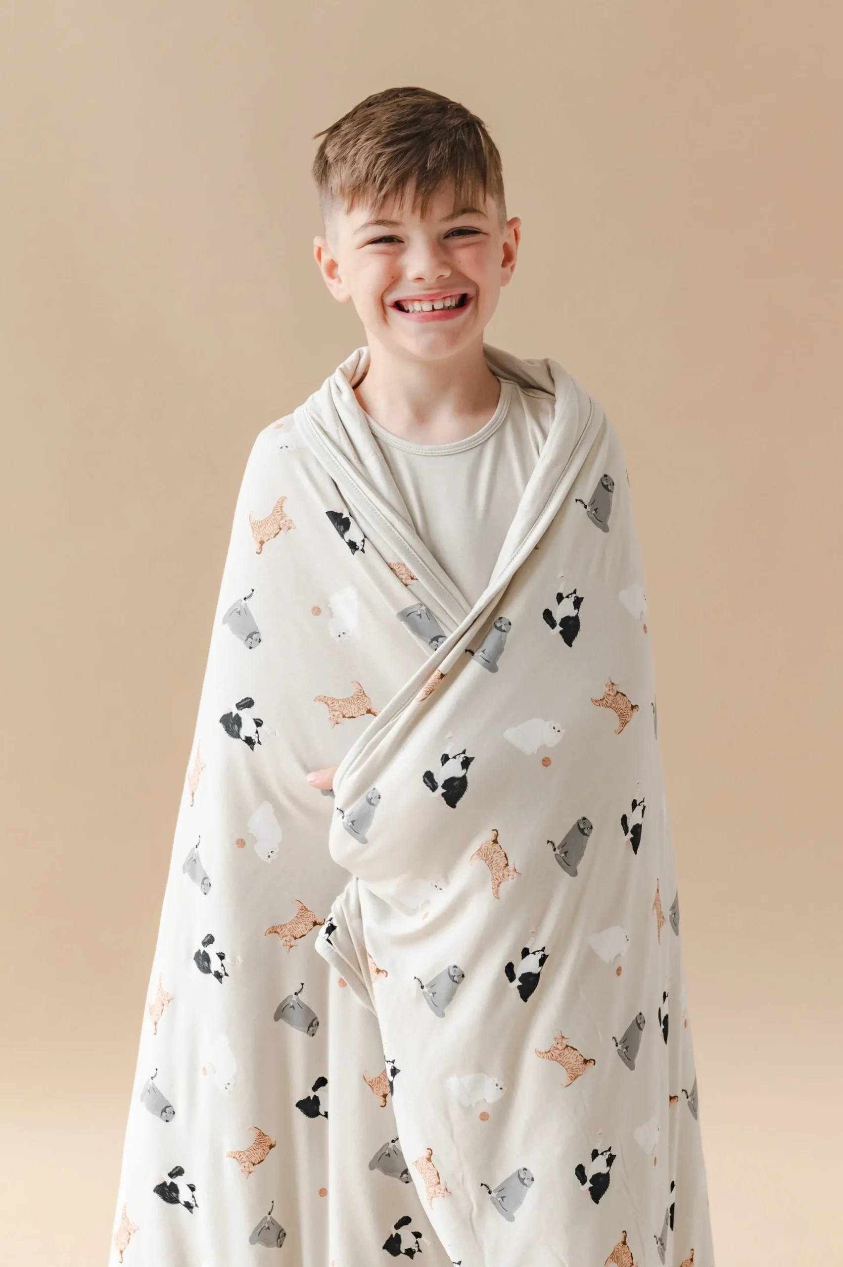 Youth Blanket in Fluffy Cat 1.0